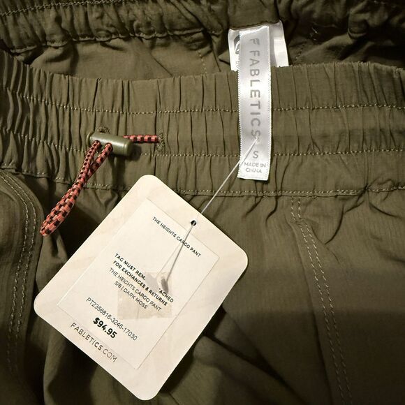 Fabletics Heights Cargo Pants Outdoors Hiking Athletic Adventure Camping NWT new - Picture 5 of 11